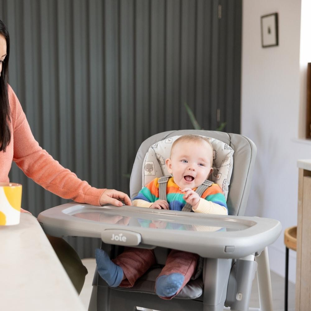 Love that Joie products are so multifunctional! The recliner of this high chair is such a great idea, I started with my baby at 3 months and still using it at 32 months. + soo easy to clean! Easily the best baby gear I own.