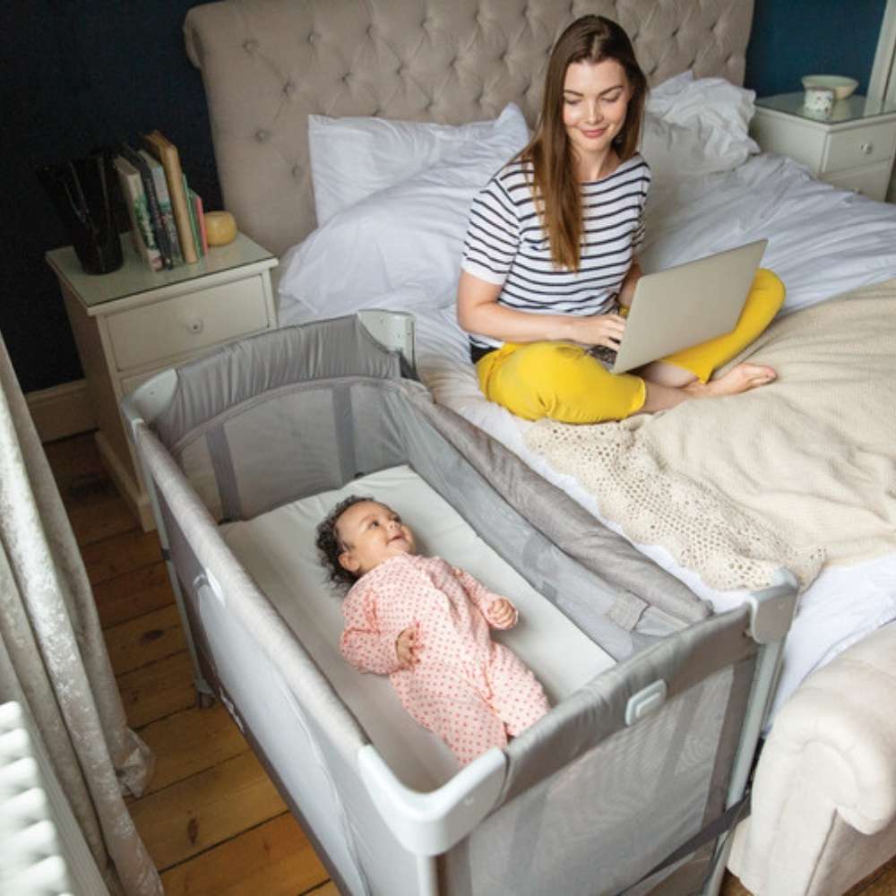 Joie Kubbie Sleep Bedside Crib & Travel Cot Suitable From Birth to 15kg- Shale